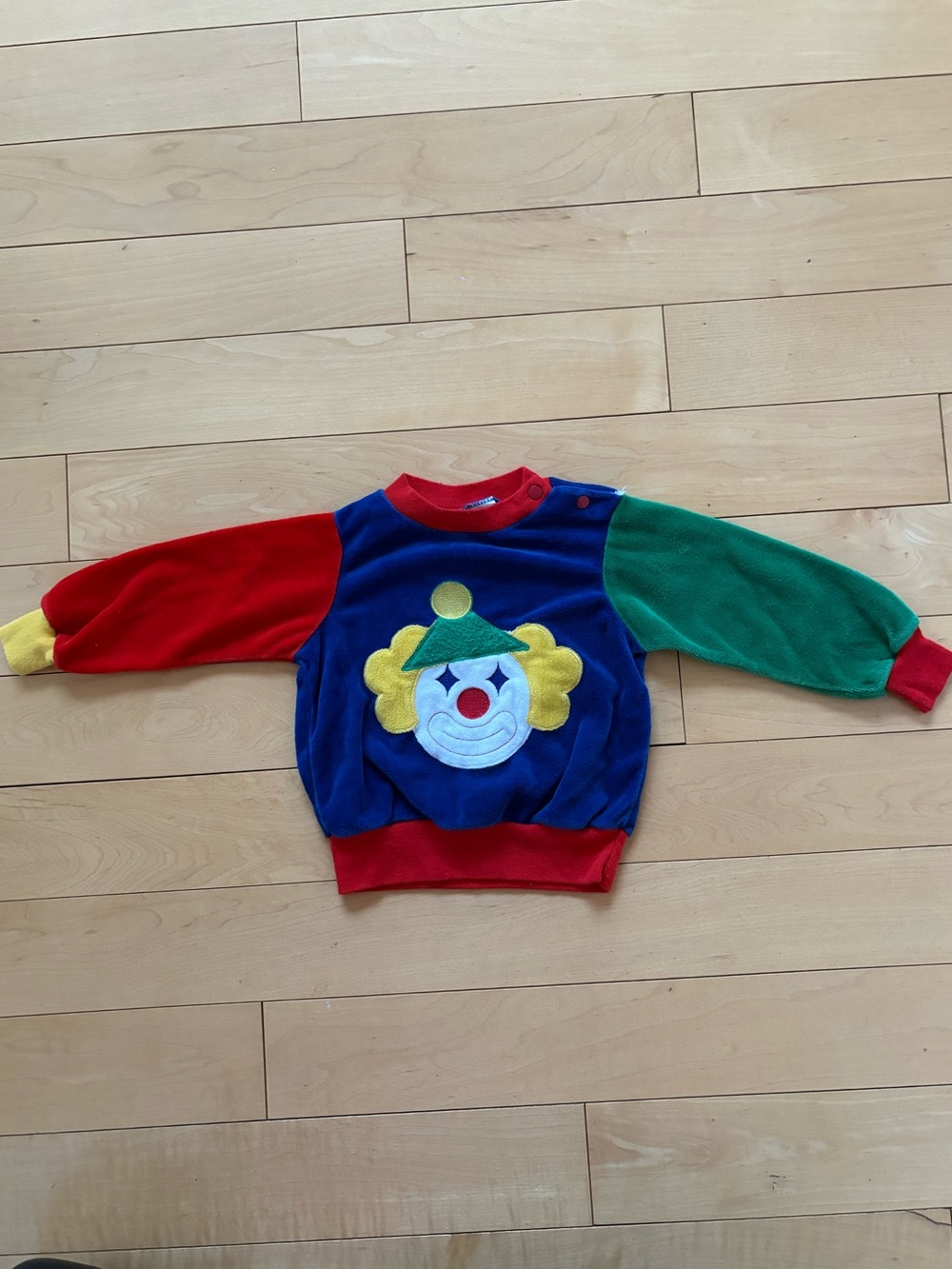 Eaton Vintage Kids Colorblock Sweatshirt With Clown for Nightmare Fuel